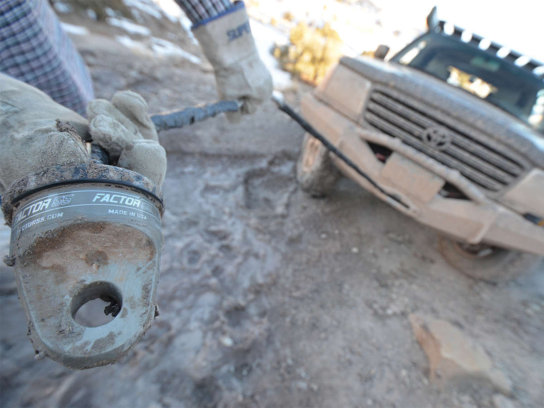 ProLink Winch Shackle Mount Assembly Red Factor 55 - Image 3