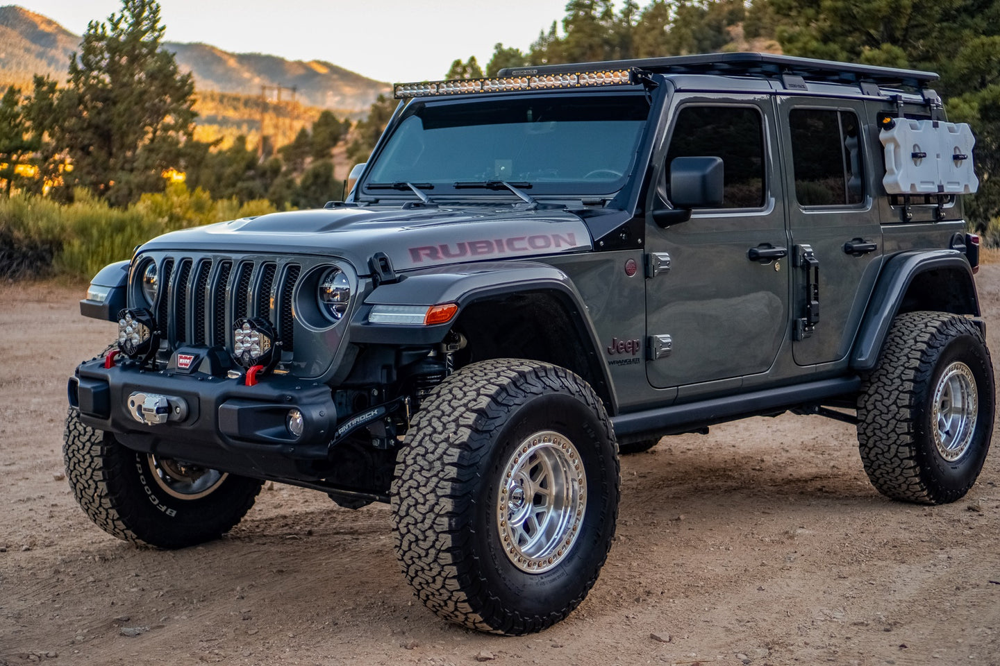 Jeep JL/JT Roof Bar LED Light Kit 50 Inch OnX6+ w/Upfitter Baja Designs - Image 2