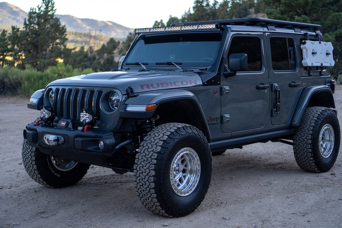 Jeep JL/JT Rubicon Steel Bumper LED Light Kit LP4 w/Upfitter Baja Designs - Image 3