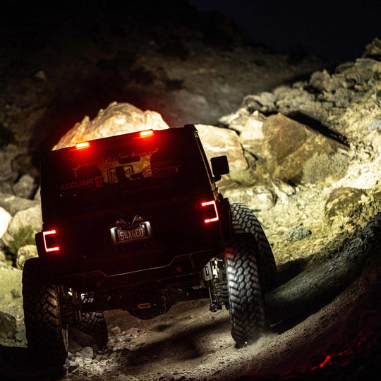 28 Inch Rear-Facing Chase LED Light Bar with Integrated Lighting Functions and Wire Lead For Jeep Wrangler JL/JlU KC HiLiTES - Image 13